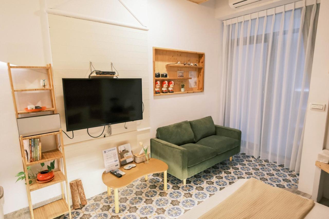 South Gate Home Stay Tainan Exterior photo